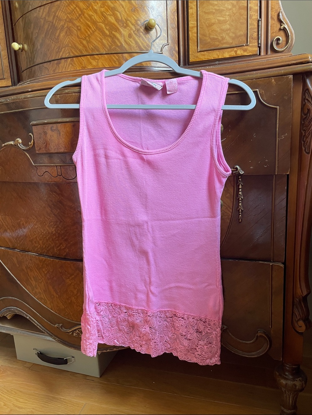 Y2K Pink Lace Hem Tank Top